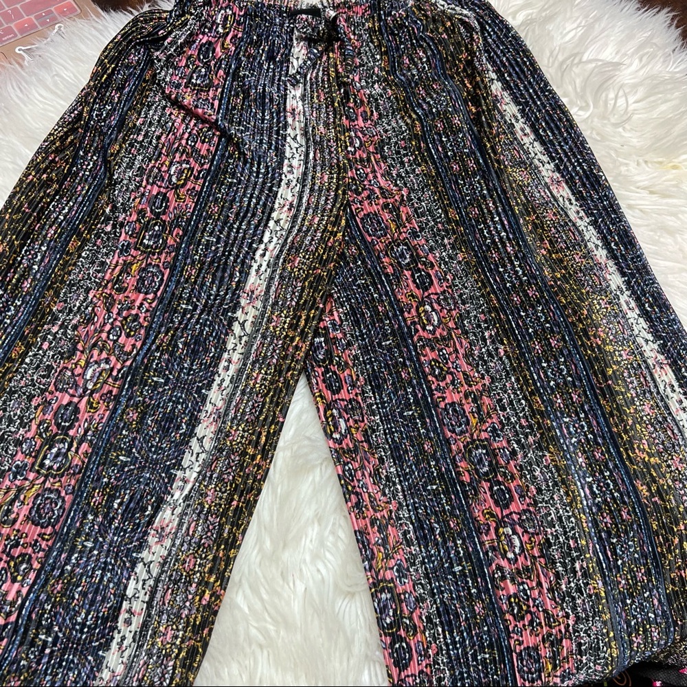 Art class cropped wide leg pants size medium